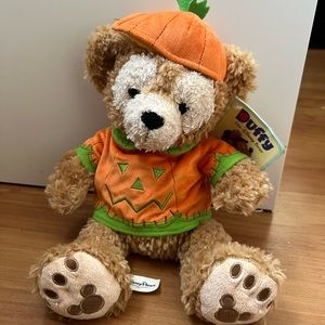 NWT disney Duffy bear Halloween edition